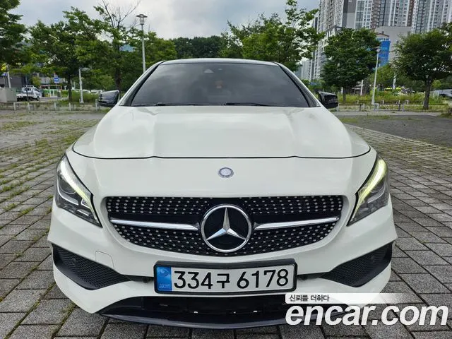 MERCEDES-BENZ CLA-CLASS C117 2017