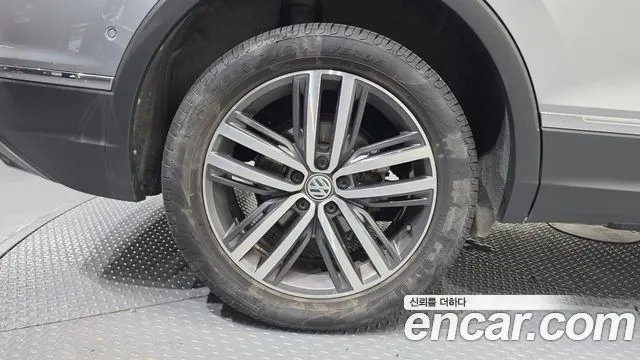 VOLKSWAGEN TIGUAN ALLSPACE 2020 — 54 066 км, серебристо-серый, Корея — под ключ — фото 5