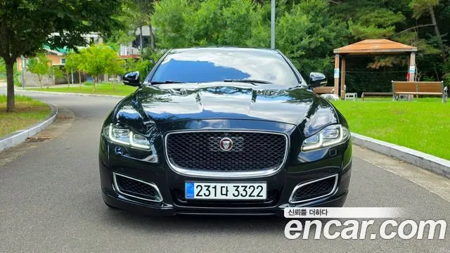 JAGUAR ALL NEW XJ 2018 — 100 655 км, чёрный, Корея — под ключ — фото 2