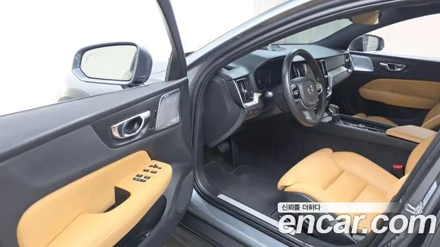 VOLVO V60 CROSS COUNTRY 2019 — 229 324 км, серый, Корея — под ключ — фото 10