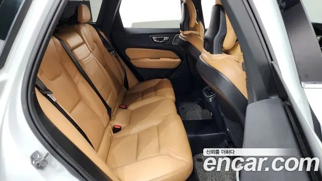 VOLVO XC60 2018 — 200 690 км, белый, Корея — под ключ — фото 12