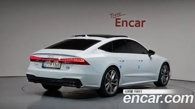 AUDI A7 2022