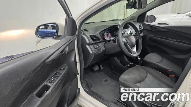 CHEVROLET SPARK 2018 — 73 008 км, белый-перламутр, Корея — под ключ — фото 10