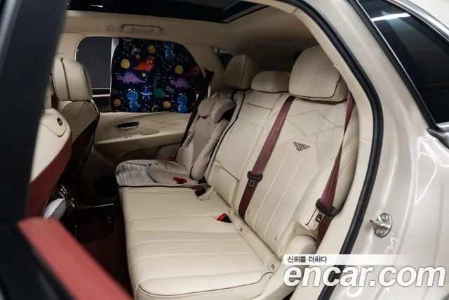 BENTLEY BENTAYGA 2025 — 15 000 км, белый-перламутр, Корея — под ключ — фото 7