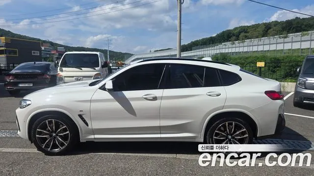 BMW X4 2025 — 23 194 км, белый, Корея — под ключ — фото 3