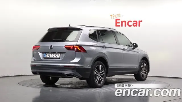VOLKSWAGEN TIGUAN ALLSPACE 2020 — 54 066 км, серебристо-серый, Корея — под ключ — фото 2