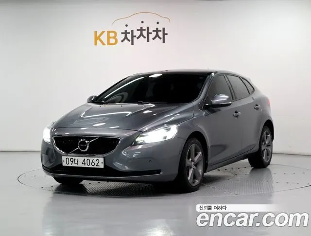 VOLVO V40 — из Кореи под ключ
