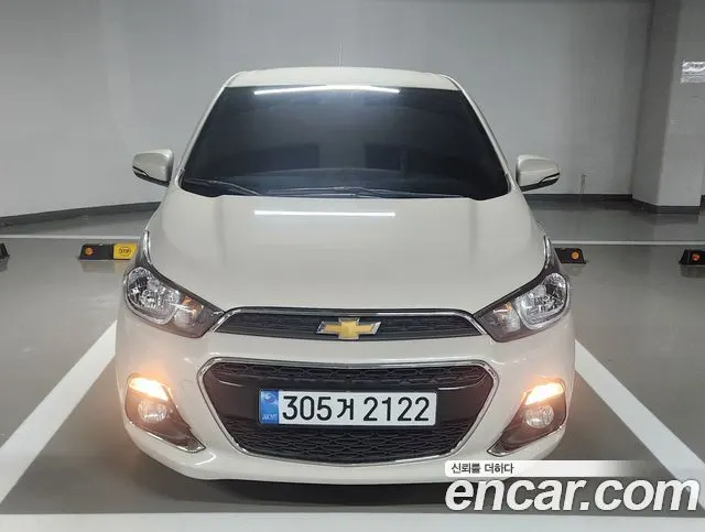 CHEVROLET SPARK 2017 — 69 927 км, белый-перламутр, Корея — под ключ — фото 1