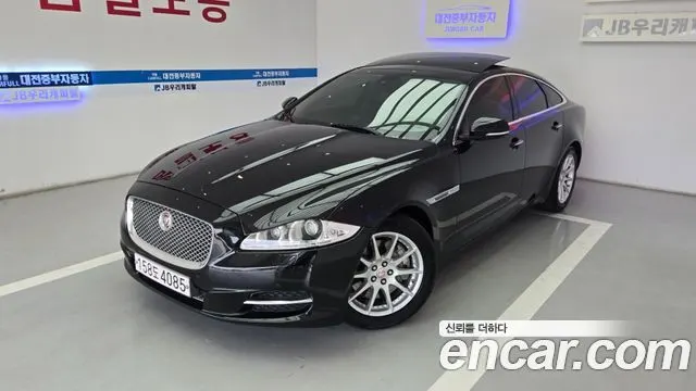 JAGUAR XJ 2015