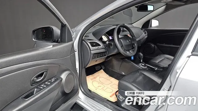 RENAULT KOREA SM3 NEO 2019 — 47 300 км, серебристый, Корея — под ключ — фото 10