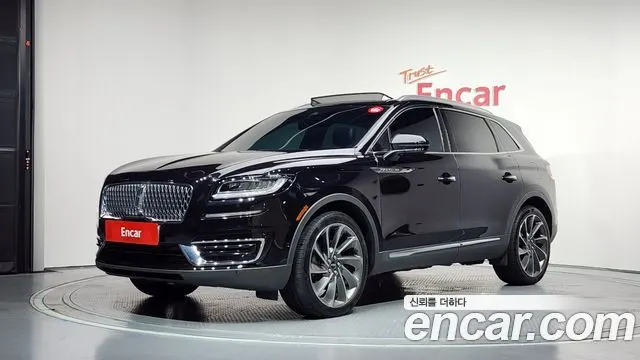 LINCOLN NAUTILUS 2020