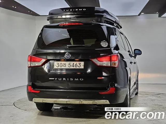 KGM KORANDO TURISMO 2018 — 120 000 км, чёрный, Корея — под ключ — фото 4