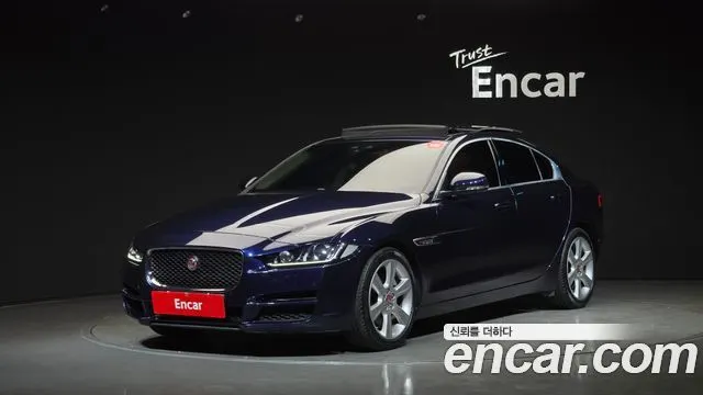 JAGUAR XE 2019 — 46 763 км, синий, Корея — под ключ — фото 1