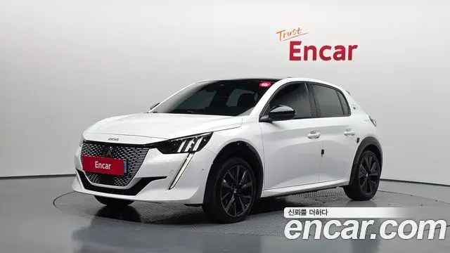 PEUGEOT E-208 — из Кореи под ключ