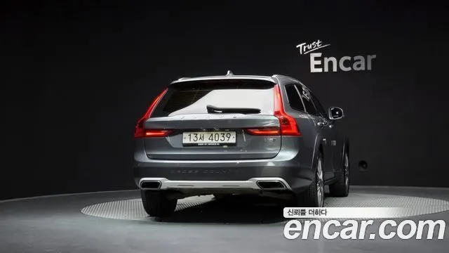 VOLVO V90 CROSS COUNTRY 2019 — 161 769 км, серый, Корея — под ключ — фото 4