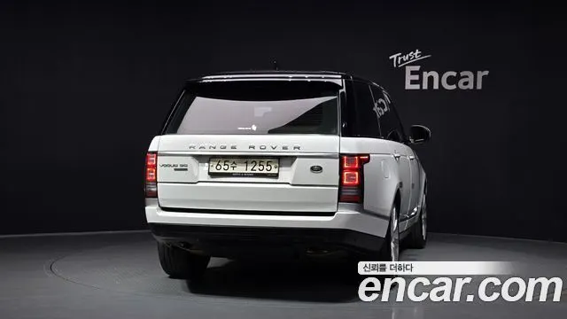 LAND ROVER RANGE ROVER (4 ПОК.) 2017 — 90 995 км, белый, Корея — под ключ — фото 4
