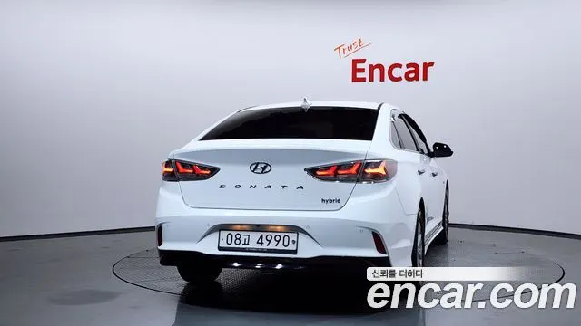 HYUNDAI SONATA HYBRID 2019 — 135 954 км, белый, Корея — под ключ — фото 4