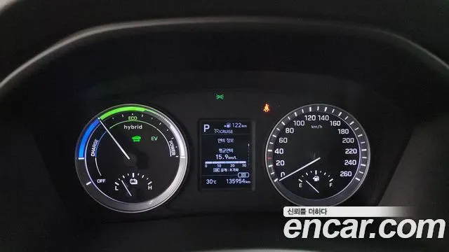 HYUNDAI SONATA HYBRID 2019 — 135 954 км, белый, Корея — под ключ — фото 8