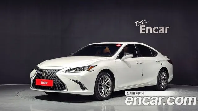 LEXUS ES300H — из Кореи под ключ
