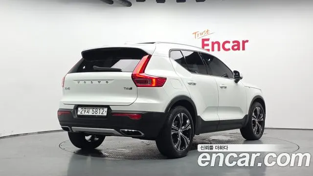 VOLVO XC40 2019 — 72 913 км, белый, Корея — под ключ — фото 2