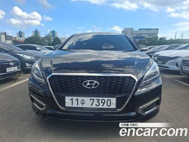 HYUNDAI SONATA HYBRID 2016 — 173 875 км, чёрный, Корея — под ключ — фото 3