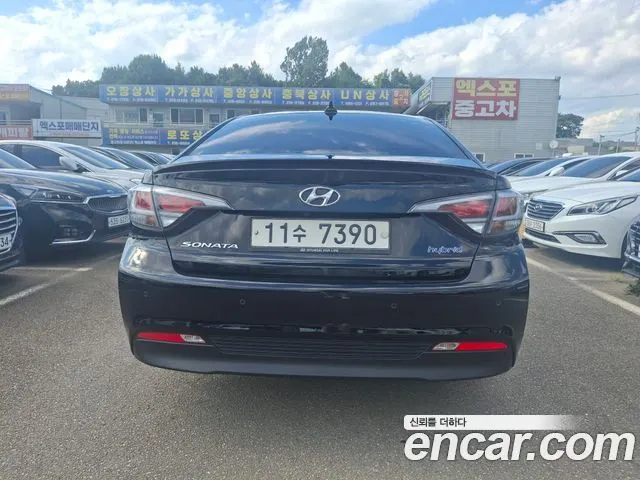 HYUNDAI SONATA HYBRID 2016 — 173 875 км, чёрный, Корея — под ключ — фото 4