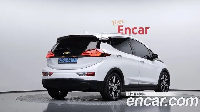 CHEVROLET BOLT 2019 — 157 551 км, белый, Корея — под ключ — фото 2