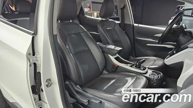 CHEVROLET BOLT 2019 — 157 551 км, белый, Корея — под ключ — фото 11