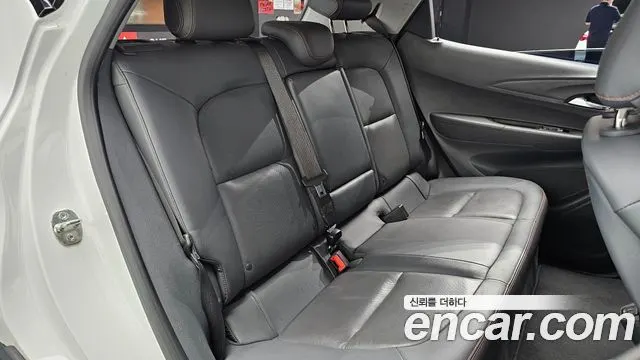 CHEVROLET BOLT 2019 — 157 551 км, белый, Корея — под ключ — фото 12