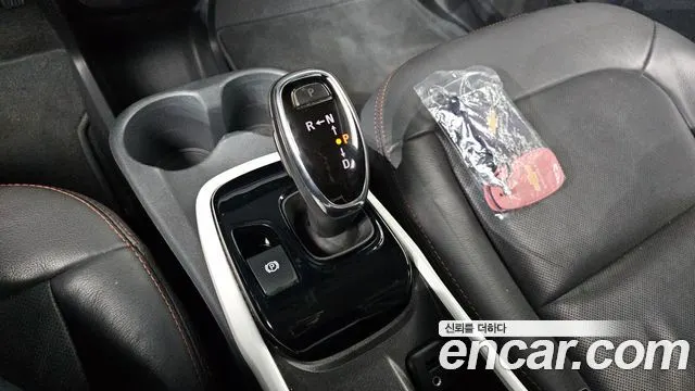 CHEVROLET BOLT 2019 — 157 551 км, белый, Корея — под ключ — фото 9
