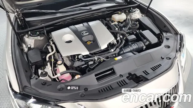 LEXUS ES300H 2019 — 55 424 км, белый-перламутр, Корея — под ключ — фото 6