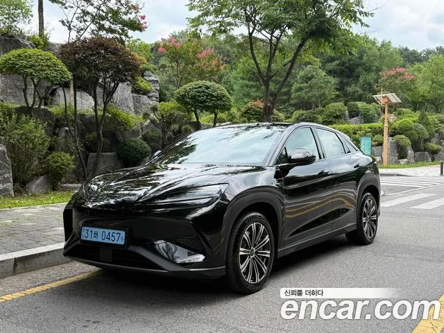 BYD 씨라이언 7 2026 — 18 450 км, чёрный, Корея — под ключ — фото 1