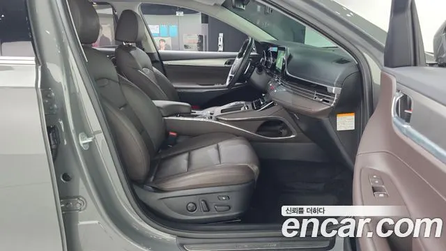 HYUNDAI GRANDEUR HYBRID 2022 — 63 675 км, серебристо-серый, Корея — под ключ — фото 11