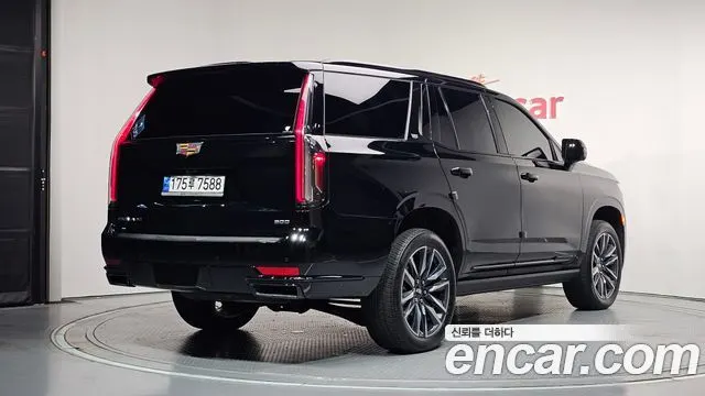 CADILLAC ESCALADE 2023 — 38 309 км, чёрный, Корея — под ключ — фото 2