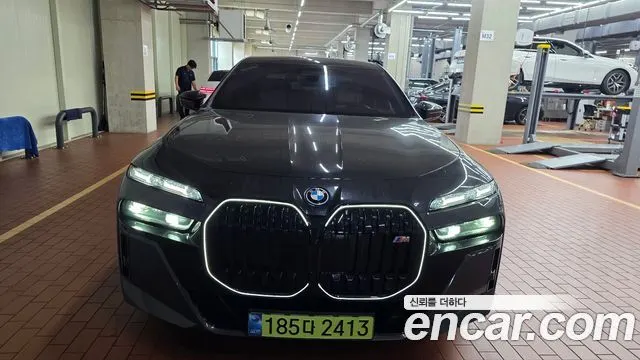 BMW I7 2025