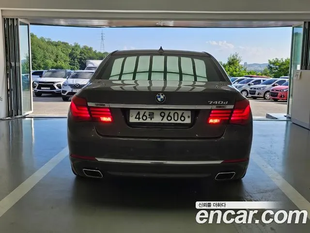 BMW 7 SERIES 2013 — 206 698 км, светло-золотистый, Корея — под ключ — фото 3