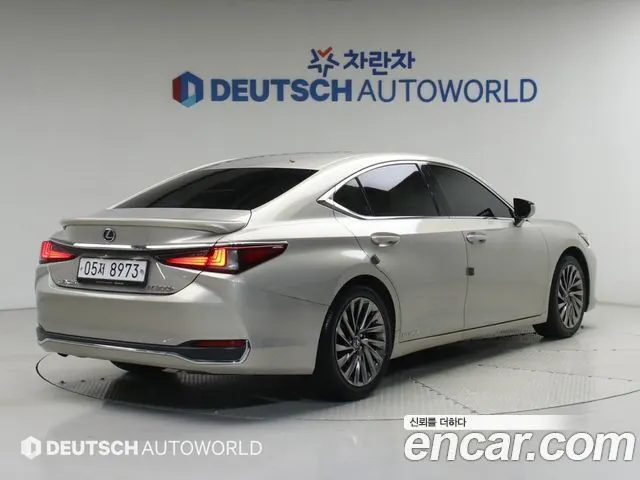 LEXUS ES300H 2019 — 53 962 км, серебристо-серый, Корея — под ключ — фото 2