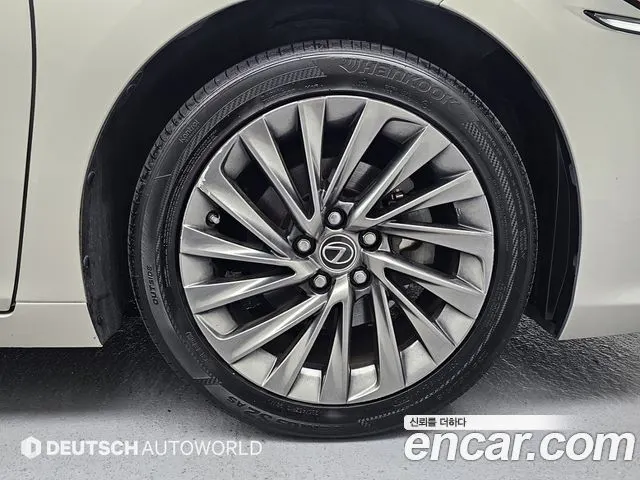 LEXUS ES300H 2019 — 53 962 км, серебристо-серый, Корея — под ключ — фото 5