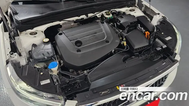 VOLVO XC40 2021 — 31 421 км, белый, Корея — под ключ — фото 6