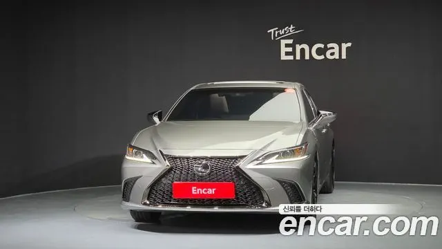 LEXUS ES300H 2024 — 21 322 км, светло-золотистый, Корея — под ключ — фото 3