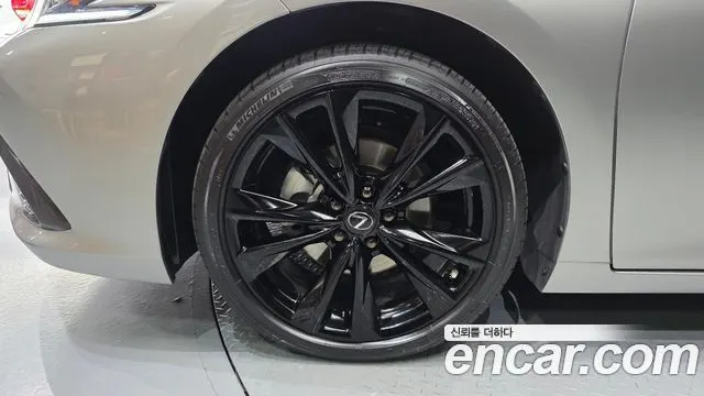 LEXUS ES300H 2024 — 21 322 км, светло-золотистый, Корея — под ключ — фото 5
