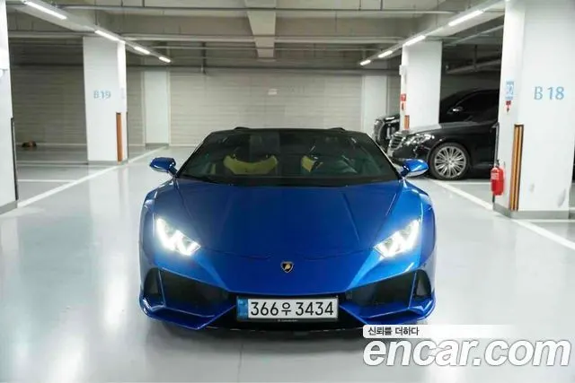LAMBORGHINI HURACAN 2022 — 13 000 км, синий, Корея — под ключ — фото 3