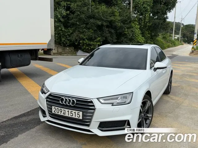 AUDI A4 2019 — 143 000 км, белый, Корея — под ключ — фото 1