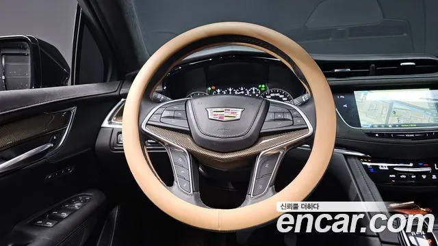 CADILLAC XT5 2018 — 106 110 км, чёрный, Корея — под ключ — фото 12