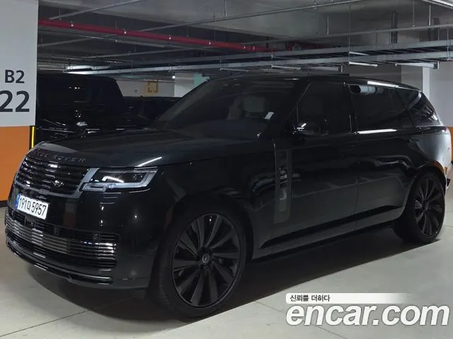 LAND ROVER RANGE ROVER (5 ПОК.) 2023 — 40 056 км, чёрный, Корея — под ключ — фото 1