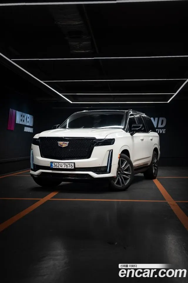 CADILLAC ESCALADE 2021