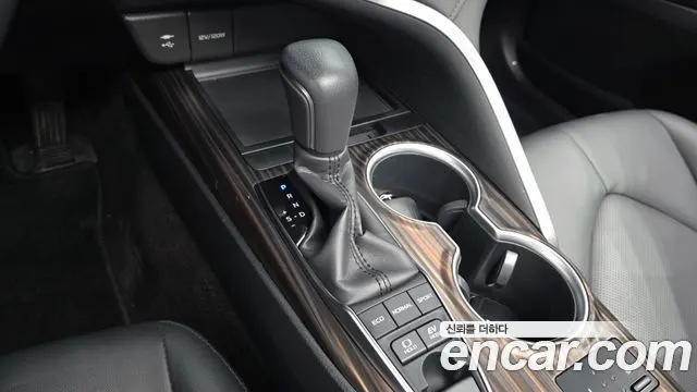 TOYOTA CAMRY 2019 — 75 755 км, коричневый, Корея — под ключ — фото 9