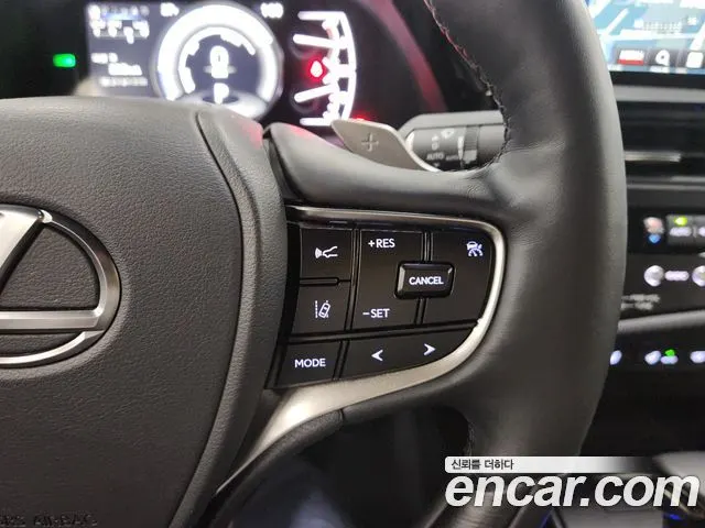 LEXUS ES300H 2026 — 13 713 км, светло-золотистый, Корея — под ключ — фото 7