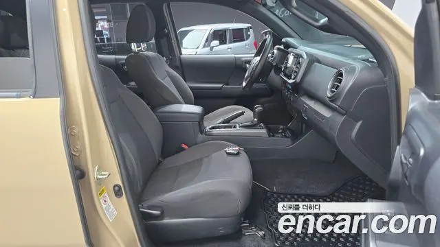 TOYOTA TACOMA 2017 — 139 415 км, коричневый, Корея — под ключ — фото 11
