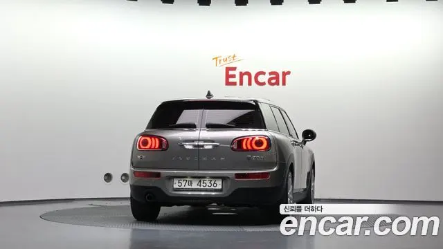 MINI COOPER CLUBMAN 2018 — 108 802 км, светло-золотистый, Корея — под ключ — фото 4